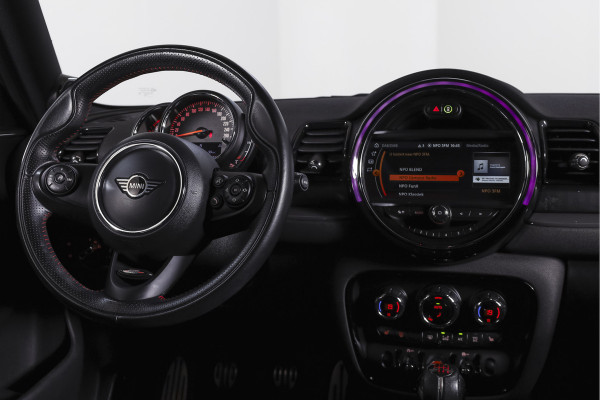 MINI Clubman 1.5 One Chili 100 PK | Cruise | Stoelverw. | Harman/Kardon | PDC | Camera | NAV + App. Connect | ECC | LM 18" |