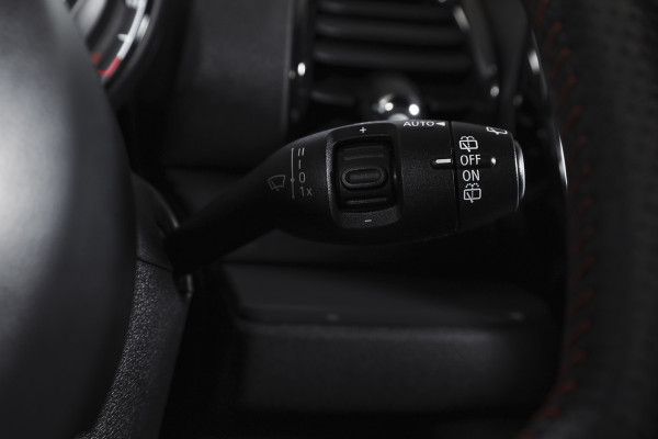 MINI Clubman 1.5 One Chili 100 PK | Cruise | Stoelverw. | Harman/Kardon | PDC | Camera | NAV + App. Connect | ECC | LM 18" |