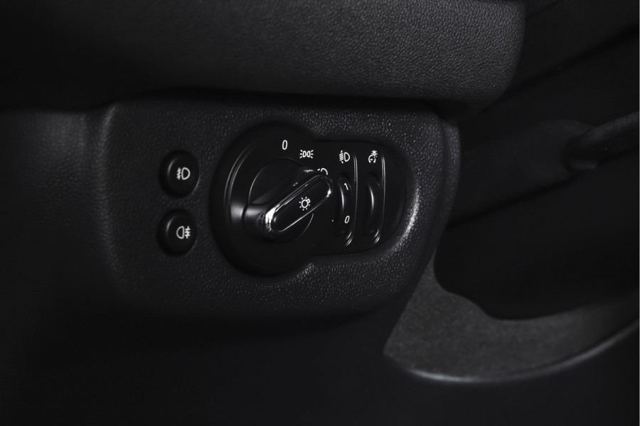 MINI Clubman 1.5 One Chili 100 PK | Cruise | Stoelverw. | Harman/Kardon | PDC | Camera | NAV + App. Connect | ECC | LM 18" |