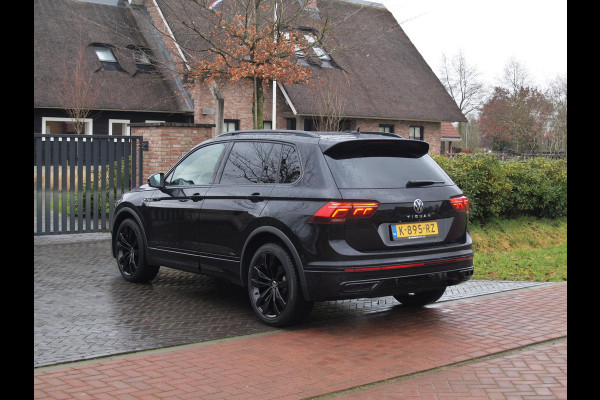 Volkswagen Tiguan 1.5 TSI R-Line Business+ | Black Style | Sfeerverlichting | Leer | Virtual Cockpit | Apple Carplay | NL-Auto |