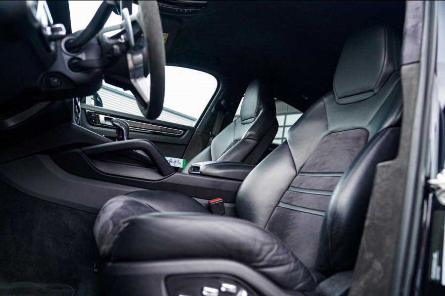 Porsche Cayenne Coupé 3.0 E-Hybrid | Alcantara | Bose | Carbon | HuD | 360 Camera