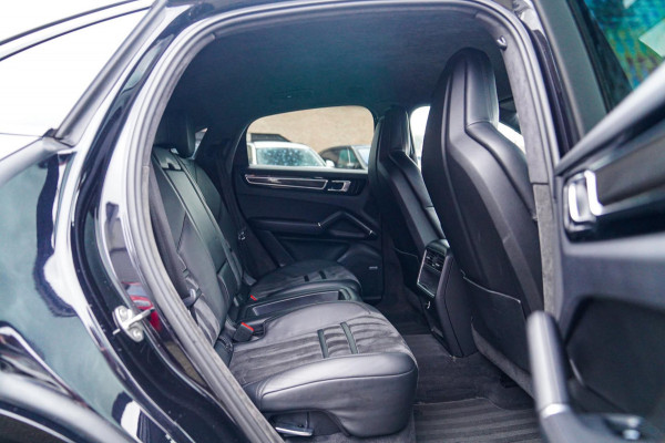 Porsche Cayenne Coupé 3.0 E-Hybrid | Alcantara | Bose | Carbon | HuD | 360 Camera