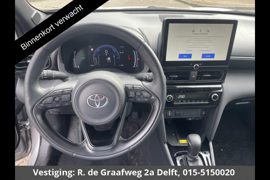 Toyota Yaris Cross 1.5 Hybrid 115 Dynamic | Stuur- & Stoelverwarming | Parkeersensoren | Dodehoek detectie | Apple Carplay & AndroidAUTO | Camera