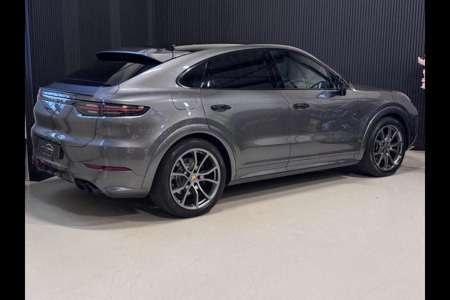 Porsche Cayenne Coupé 3.0 E-Hybrid | ORG. NL | SPORT DESIGN | PANO | TREKHAAK | HUD | SPORT CHRONO | LUCHTVERING