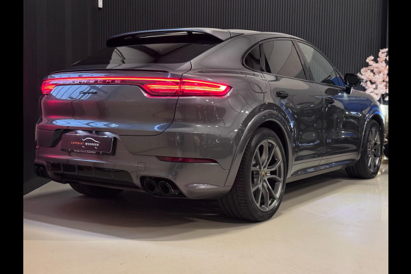 Porsche Cayenne Coupé 3.0 E-Hybrid | ORG. NL | SPORT DESIGN | PANO | TREKHAAK | HUD | SPORT CHRONO | LUCHTVERING