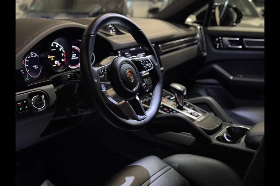 Porsche Cayenne Coupé 3.0 E-Hybrid | ORG. NL | SPORT DESIGN | PANO | TREKHAAK | HUD | SPORT CHRONO | LUCHTVERING