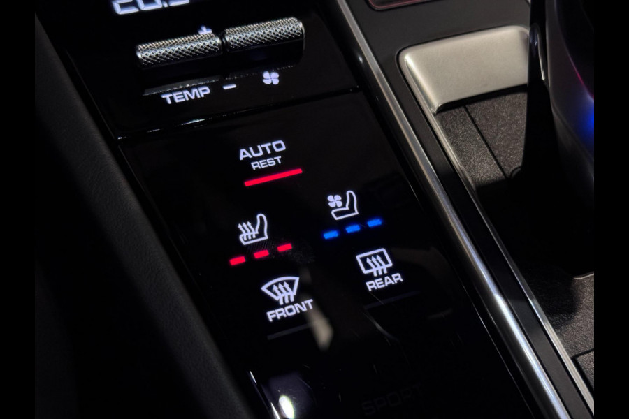 Porsche Cayenne Coupé 3.0 E-Hybrid | ORG. NL | SPORT DESIGN | PANO | TREKHAAK | HUD | SPORT CHRONO | LUCHTVERING