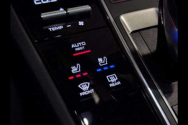 Porsche Cayenne Coupé 3.0 E-Hybrid | ORG. NL | SPORT DESIGN | PANO | TREKHAAK | HUD | SPORT CHRONO | LUCHTVERING