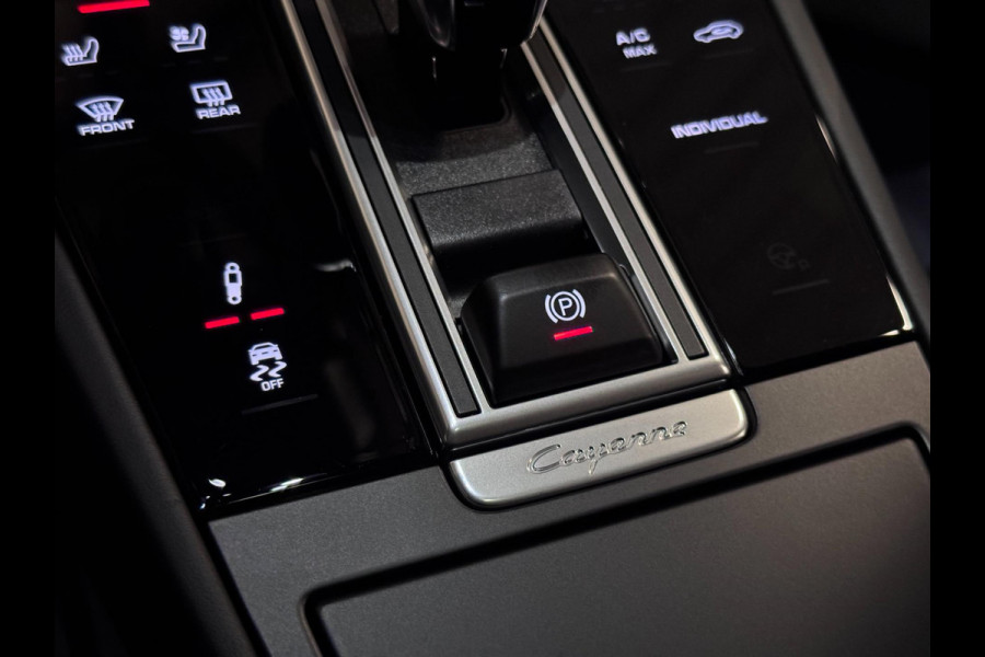 Porsche Cayenne Coupé 3.0 E-Hybrid | ORG. NL | SPORT DESIGN | PANO | TREKHAAK | HUD | SPORT CHRONO | LUCHTVERING