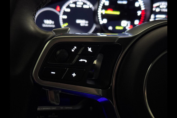 Porsche Cayenne Coupé 3.0 E-Hybrid | ORG. NL | SPORT DESIGN | PANO | TREKHAAK | HUD | SPORT CHRONO | LUCHTVERING