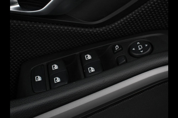 BMW 3 Serie Touring 320e Plug in Hybride | Climate control | Adaptive Cruise Control | Parkeersensoren | Navigatie | LED | Apple Carplay/ Android Auto | Camera