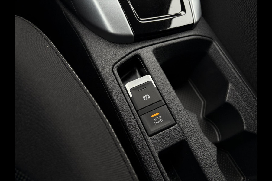 Volkswagen T-Roc 1.5 TSI Life - ACC l Apple Cplay l Camera l Navigatie