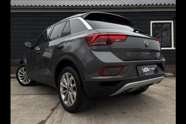 Volkswagen T-Roc 1.5 TSI Life - ACC l Apple Cplay l Camera l Navigatie