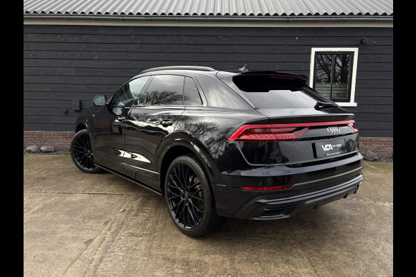 Audi Q8 55 TFSI quattro Pro Line Plus S-Line - Panorama l Memory l Stoelk. l Luchtv. l Trekhaak