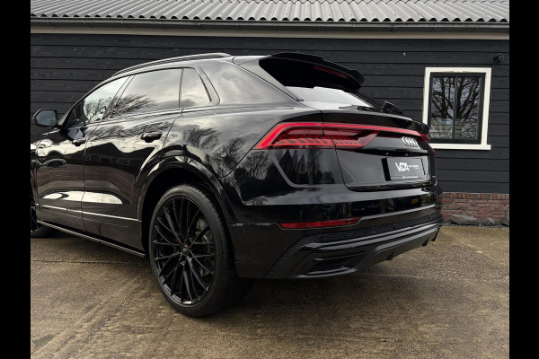 Audi Q8 55 TFSI quattro Pro Line Plus S-Line - Panorama l Memory l Stoelk. l Luchtv. l Trekhaak