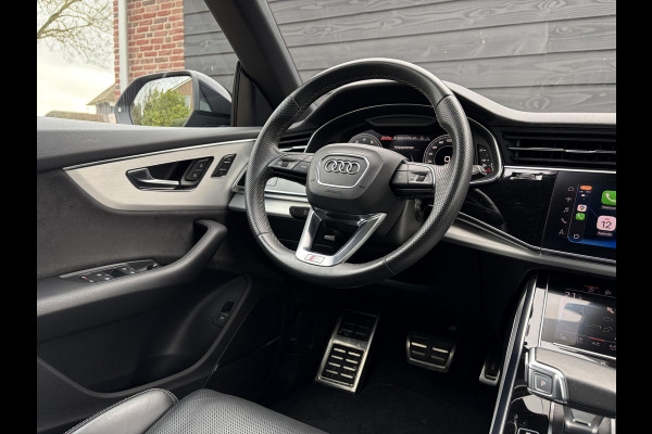 Audi Q8 55 TFSI quattro Pro Line Plus S-Line - Panorama l Memory l Stoelk. l Luchtv. l Trekhaak