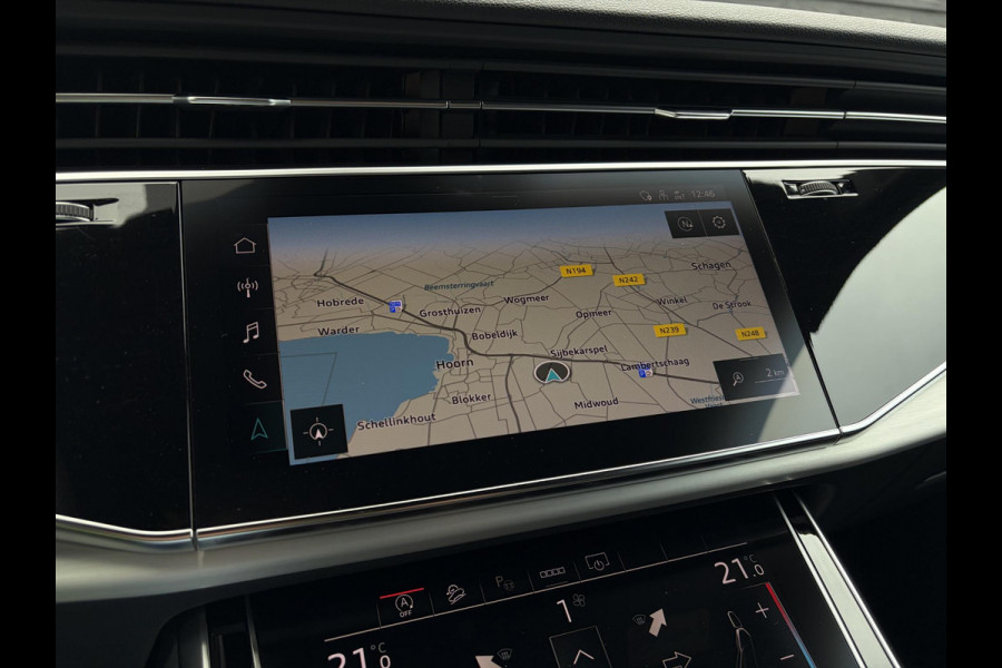Audi Q8 55 TFSI quattro Pro Line Plus S-Line - Panorama l Memory l Stoelk. l Luchtv. l Trekhaak