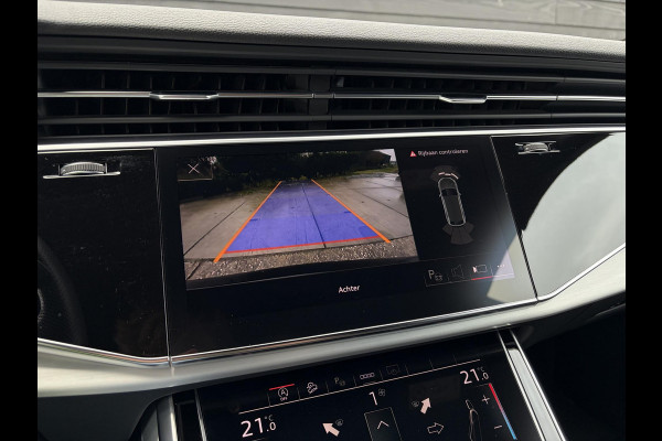 Audi Q8 55 TFSI quattro Pro Line Plus S-Line - Panorama l Memory l Stoelk. l Luchtv. l Trekhaak