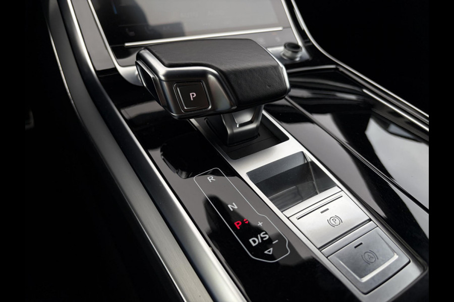 Audi Q8 55 TFSI quattro Pro Line Plus S-Line - Panorama l Memory l Stoelk. l Luchtv. l Trekhaak