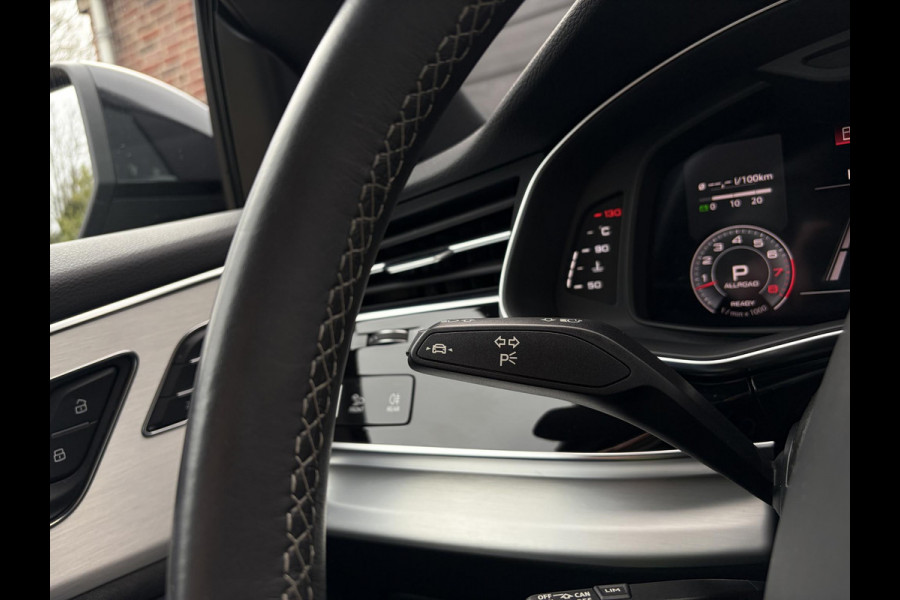 Audi Q8 55 TFSI quattro Pro Line Plus S-Line - Panorama l Memory l Stoelk. l Luchtv. l Trekhaak