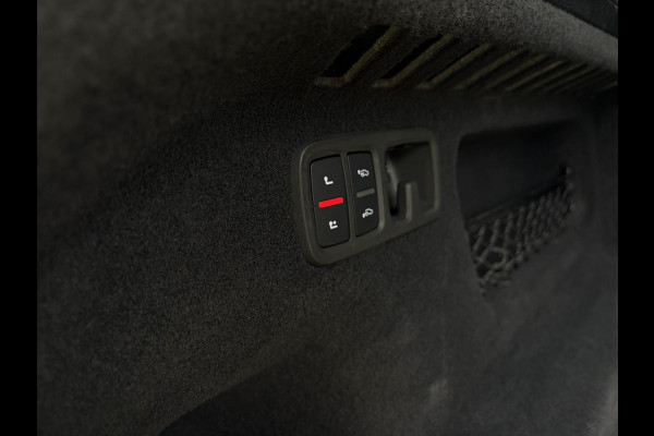Audi Q8 55 TFSI quattro Pro Line Plus S-Line - Panorama l Memory l Stoelk. l Luchtv. l Trekhaak