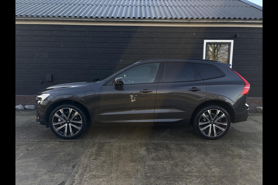 Volvo XC60 2.0 Recharge T6 AWD R-Design l Panorama l Memory l Trekh. l 360 cam l Stuurverwarming