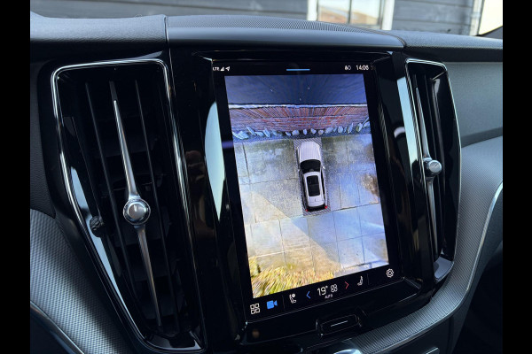 Volvo XC60 2.0 Recharge T6 AWD R-Design l Panorama l Memory l Trekh. l 360 cam l Stuurverwarming