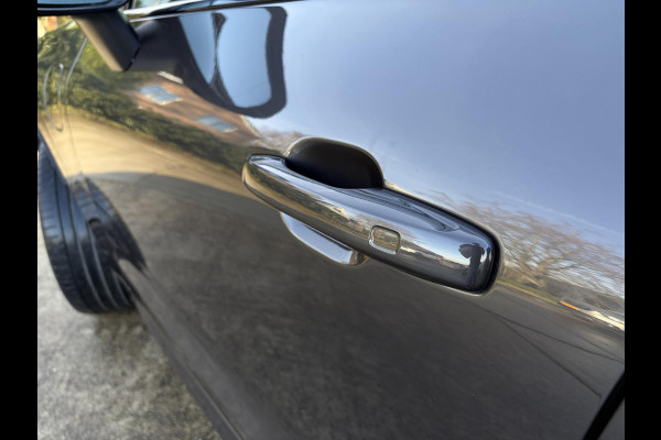 Volvo XC60 2.0 Recharge T6 AWD R-Design l Panorama l Memory l Trekh. l 360 cam l Stuurverwarming