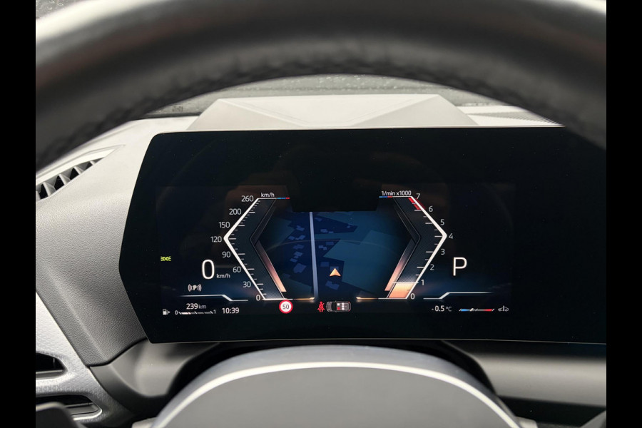 BMW 1-serie 120i M Sport Design Edition - Panorama l H/Kardon l 360cam l HUD l Memory