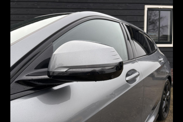 BMW 1-serie 120i M Sport Design Edition - Panorama l H/Kardon l 360cam l HUD l Memory