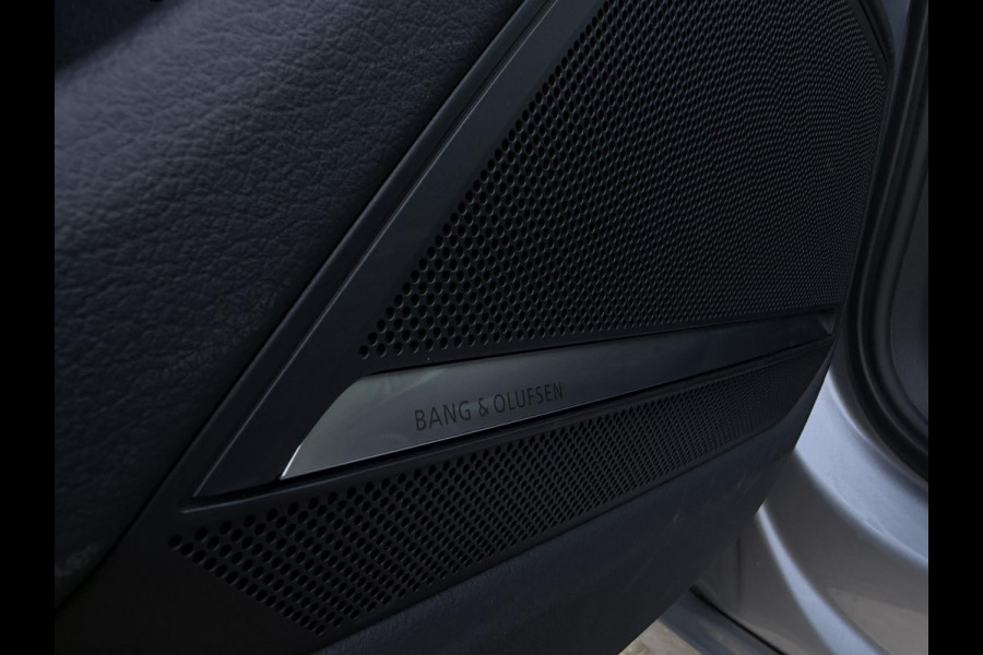 Audi A6 Avant 45 TFSI quattro Design Pro Line Plus - S-Line l Panorama l Massage l HUD l 360c l B&O l Trekhaak