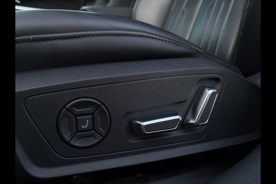 Audi A6 Avant 45 TFSI quattro Design Pro Line Plus - S-Line l Panorama l Massage l HUD l 360c l B&O l Trekhaak