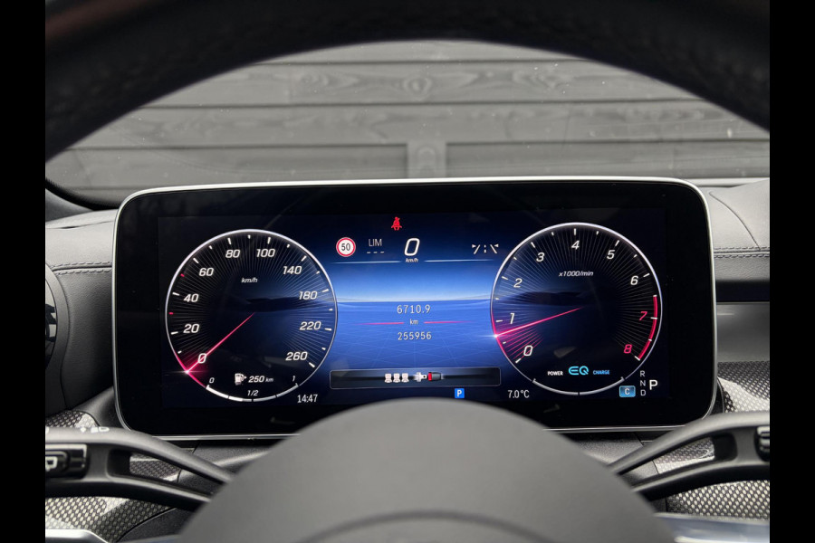 Mercedes-Benz C-Klasse Estate C200 Launch Edition AMG Line - Panorama l Memory l Ambiance l Trekhaak l 360camera