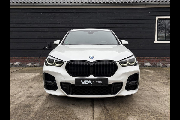 BMW X1 xDrive25e eDrive Edition M-Sport l Panorama l HUD l Trekhaak l Camera
