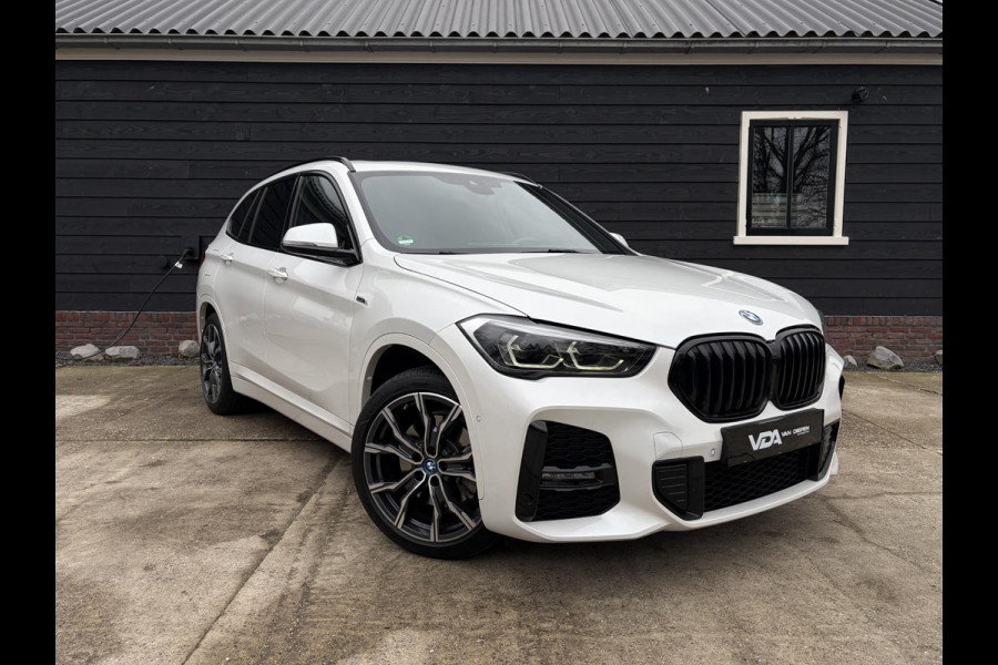BMW X1 xDrive25e eDrive Edition M-Sport l Panorama l HUD l Trekhaak l Camera