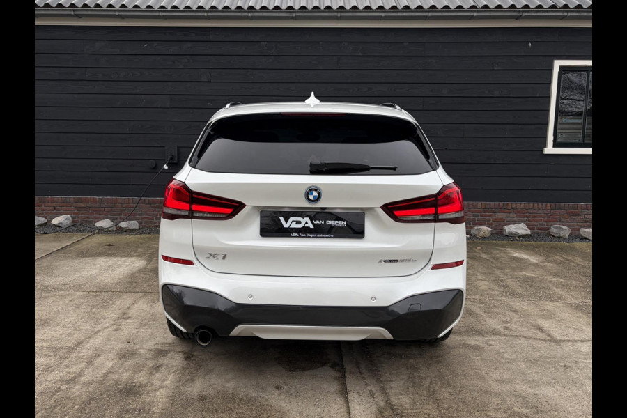 BMW X1 xDrive25e eDrive Edition M-Sport l Panorama l HUD l Trekhaak l Camera