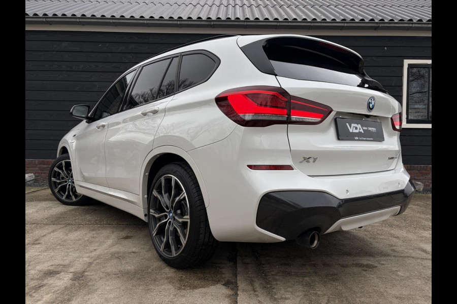 BMW X1 xDrive25e eDrive Edition M-Sport l Panorama l HUD l Trekhaak l Camera