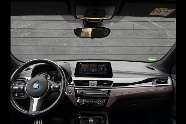 BMW X1 xDrive25e eDrive Edition M-Sport l Panorama l HUD l Trekhaak l Camera