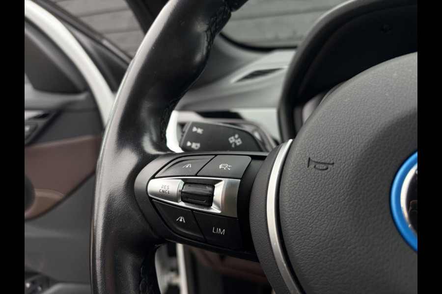BMW X1 xDrive25e eDrive Edition M-Sport l Panorama l HUD l Trekhaak l Camera