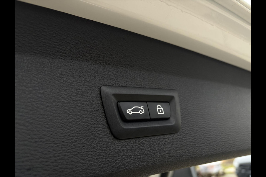 BMW X1 xDrive25e eDrive Edition M-Sport l Panorama l HUD l Trekhaak l Camera