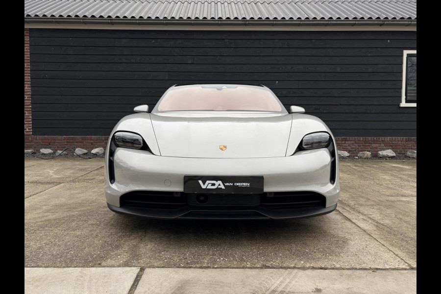 Porsche Taycan Sport Turismo 4S 79 kWh Performance - Sport Chrono l Lift l Luchtv. l HUD l Panoramadak