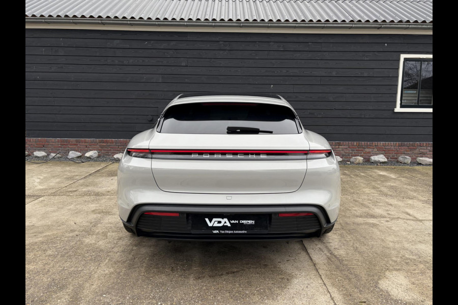 Porsche Taycan Sport Turismo 4S 79 kWh Performance - Sport Chrono l Lift l Luchtv. l HUD l Panoramadak