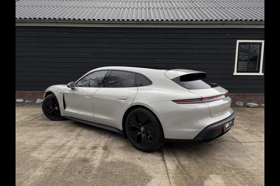 Porsche Taycan Sport Turismo 4S 79 kWh Performance - Sport Chrono l Lift l Luchtv. l HUD l Panoramadak
