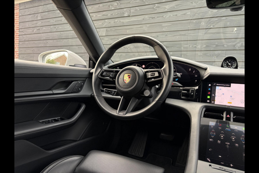 Porsche Taycan Sport Turismo 4S 79 kWh Performance - Sport Chrono l Lift l Luchtv. l HUD l Panoramadak
