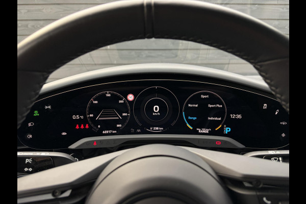 Porsche Taycan Sport Turismo 4S 79 kWh Performance - Sport Chrono l Lift l Luchtv. l HUD l Panoramadak