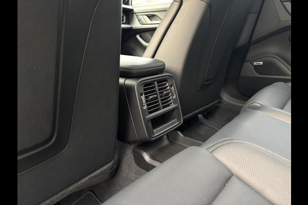 Porsche Taycan Sport Turismo 4S 79 kWh Performance - Sport Chrono l Lift l Luchtv. l HUD l Panoramadak