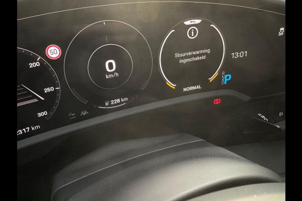 Porsche Taycan Sport Turismo 4S 79 kWh Performance - Sport Chrono l Lift l Luchtv. l HUD l Panoramadak