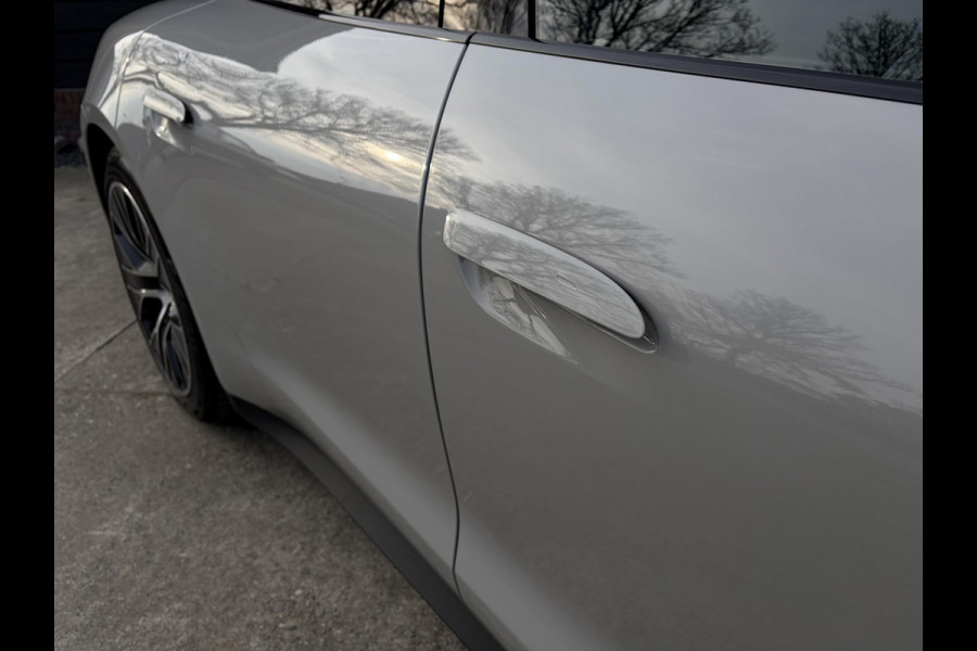 Porsche Taycan Sport Turismo 4S 79 kWh Performance - Sport Chrono l Lift l Luchtv. l HUD l Panoramadak