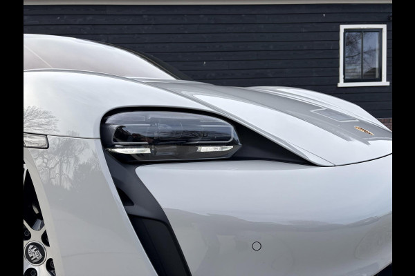 Porsche Taycan Sport Turismo 4S 79 kWh Performance - Sport Chrono l Lift l Luchtv. l HUD l Panoramadak