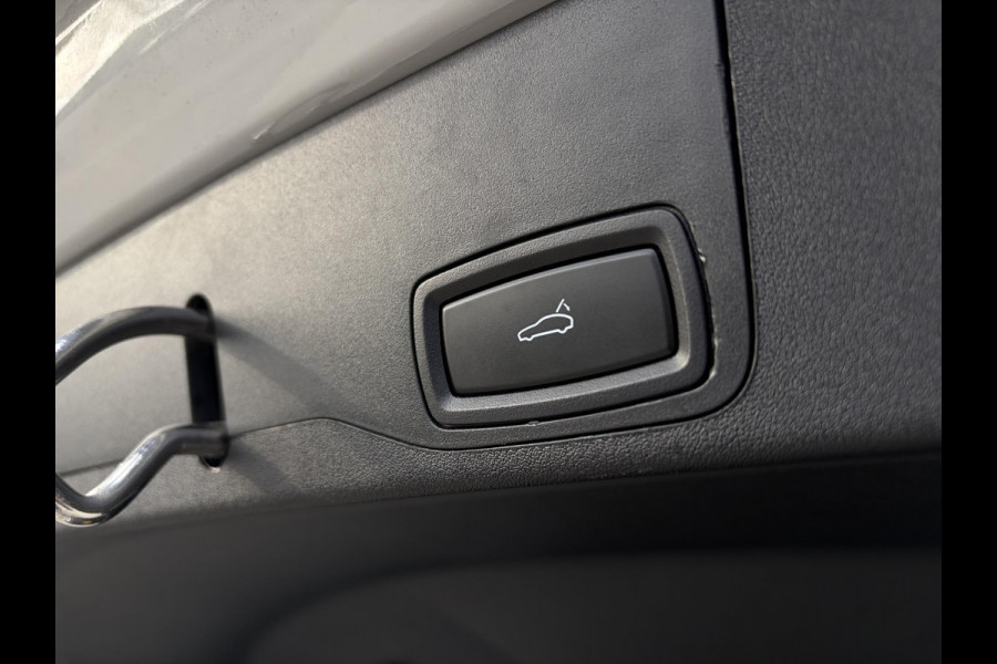 Porsche Taycan Sport Turismo 4S 79 kWh Performance - Sport Chrono l Lift l Luchtv. l HUD l Panoramadak